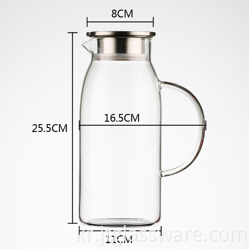 Glass water carafe